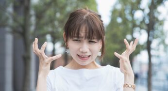 「彼氏との喧嘩で未読無視されたらどうする？」ムカついた時の対処法